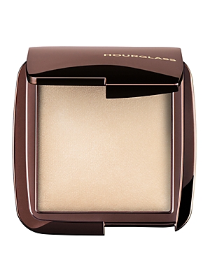 Hourglass Ambient Lighting Powder In Diffused Light