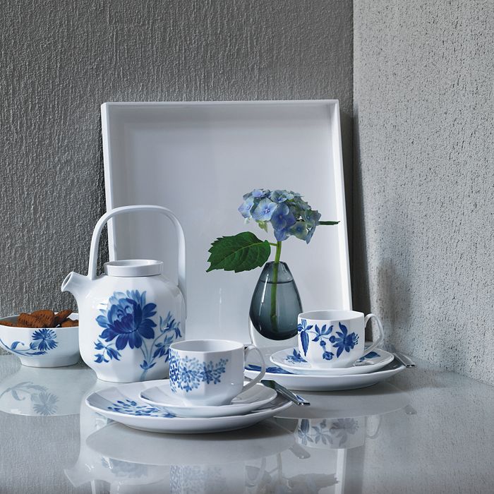 Shop Royal Copenhagen Blomst Camellia Mug In Two-tone