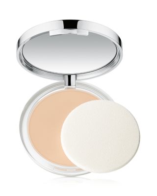 Clinique - Almost Powder Makeup Broad Spectrum SPF 18