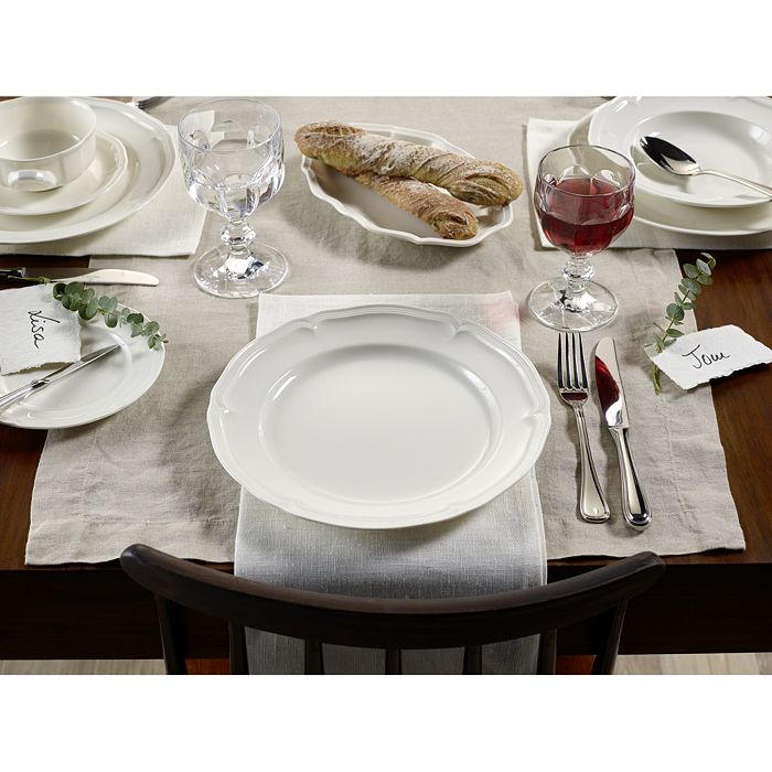 Shop Villeroy & Boch Manoir 18-piece Dinnerware Set In White