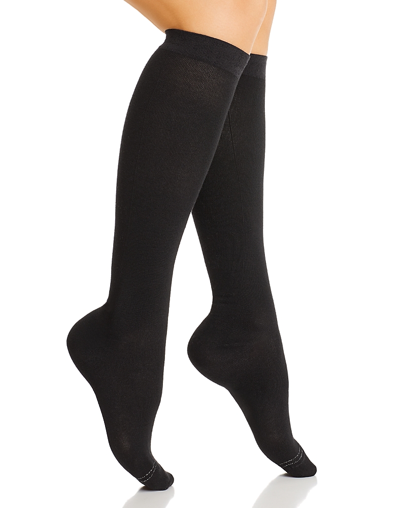 Hue Graduated Compression Knee Socks