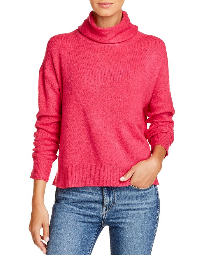 Elan Turtleneck Sweater In Magenta