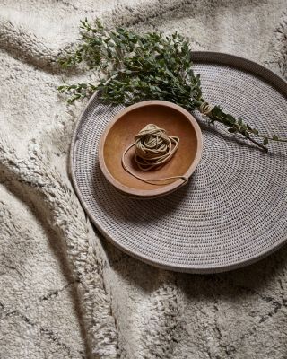 Amira S1121 Area Rug, 5'  x 8' 