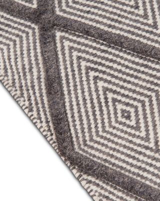 Langdon LGD-3 Area Rug, 3'9" x 5'9"