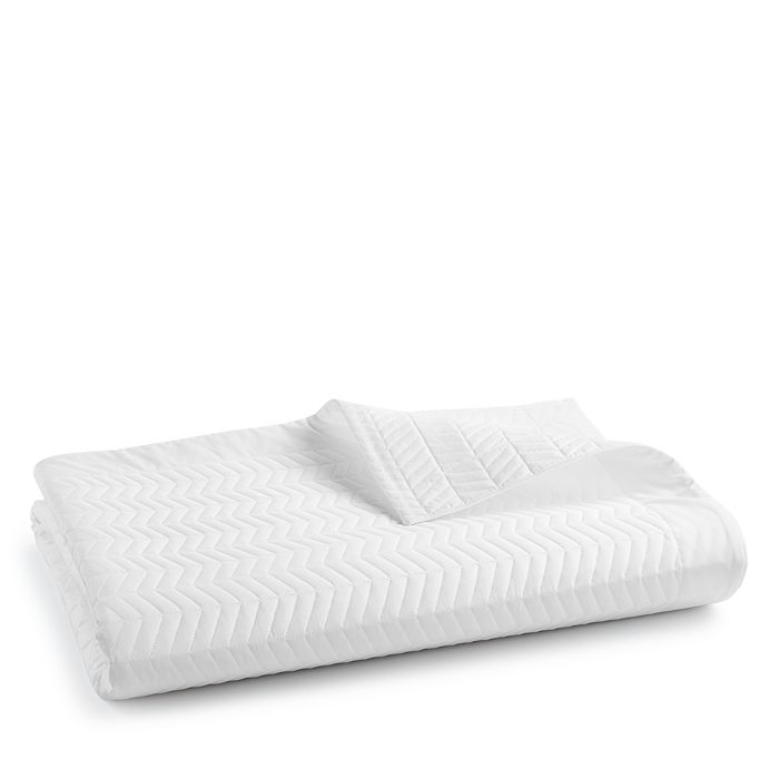 Home Treasures Chester Coverlet, Queen In White