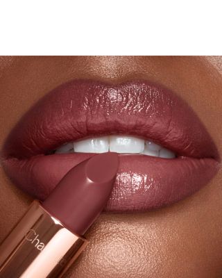 Matte Revolution Luminous Modern-Matte Lipstick