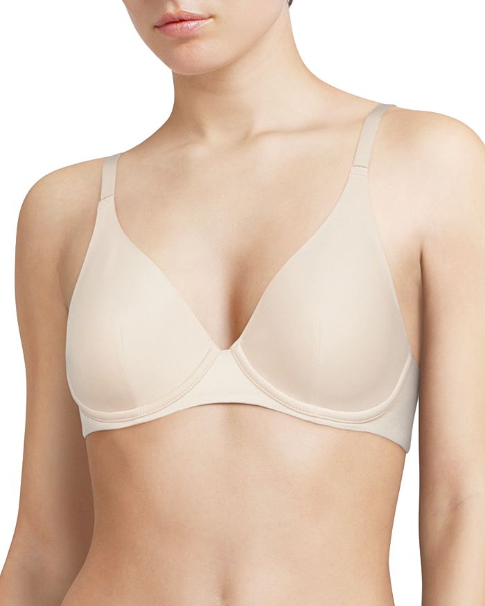 Chantelle Womens Prime Plunge Spacer Bra : : Clothing, Shoes &  Accessories