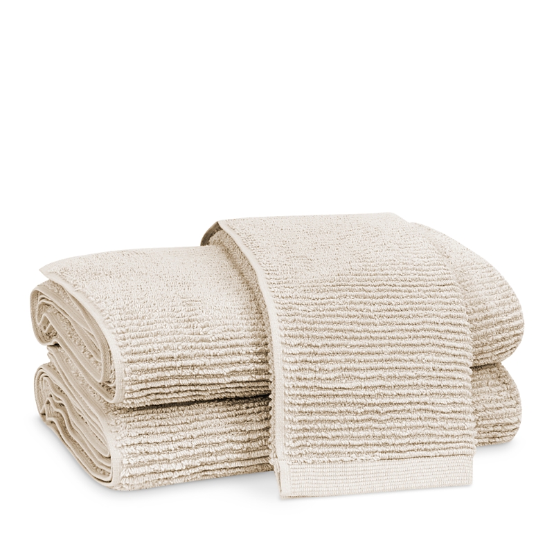 Matouk Aman Hand Towel In Nude
