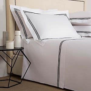 Frette Triplo Popeline Sheet Set, Cal King In White/black