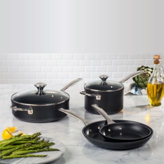 Le creuset toughened stekepanne