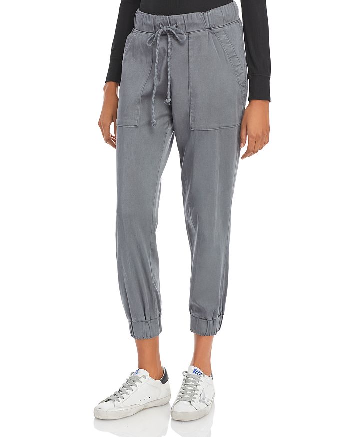 Bella Dahl Patch Pocket Jogger Pants In Stone Heather