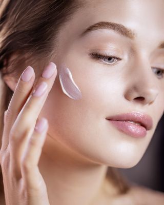 Phyto-Blanc Le Soin Brightening Protective Moisturizer