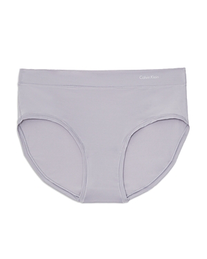 Calvin Klein Women's One Size Hipster Underwear In Sleek Silver