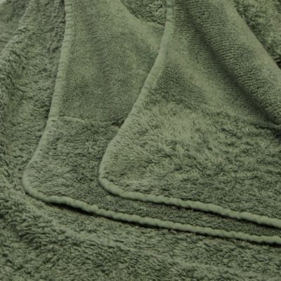 Super Line Bath Towel - Exclusive