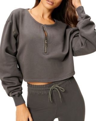 half zip cropped pullover