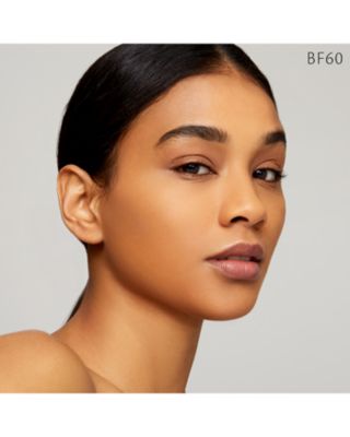 Radiant Fluid Foundation Natural Broad Spectrum SPF 25