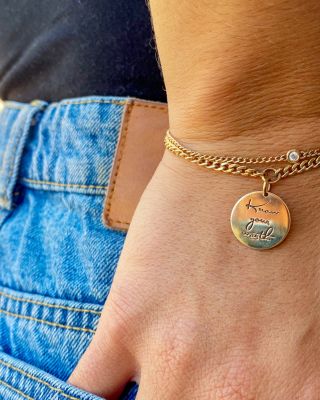 14K Yellow Gold Floating Diamonds Diamond Curb Link Bracelet