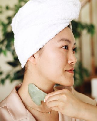 The Jade Gua Sha Facial Lifting Tool