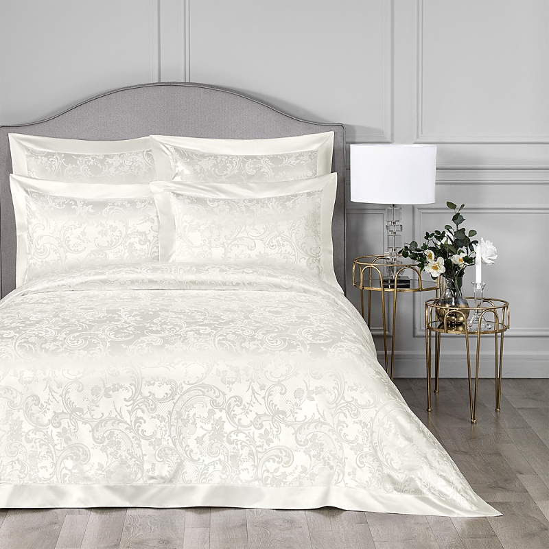 Togas House Of Textiles House Of Textiles Lara Silk Duvet Cover, Queen In Pearl