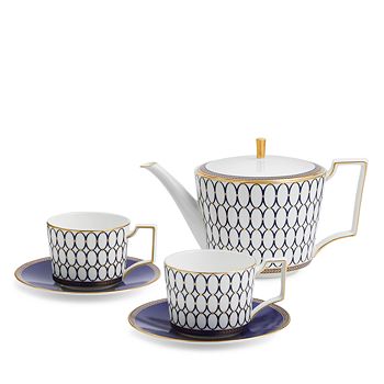 Wedgwood - 5 Piece Renaissance Gold Tea Set