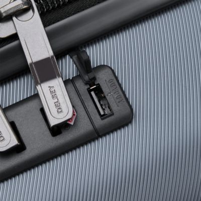 Cruise 3.0 Carry On Expandable Spinner Suitcase