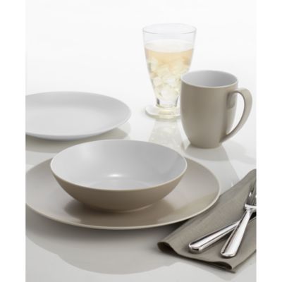 Pop Dinnerware Collection