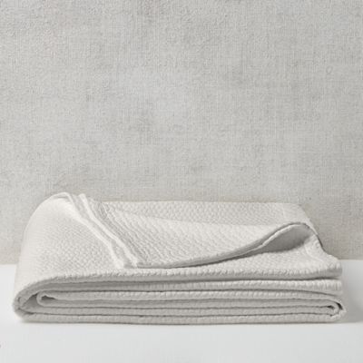 Signature Pebbled Matelass&eacute; Bedding Collection - Exclusive
