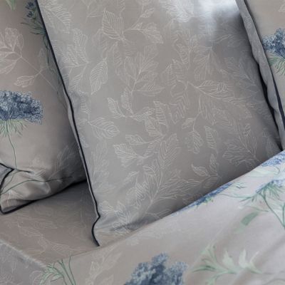 Esquisse Bedding Collection