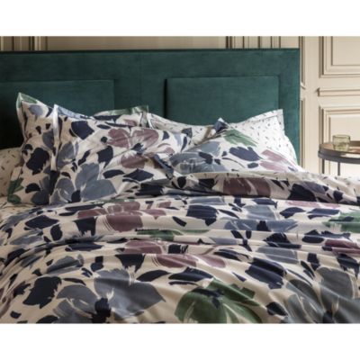 Face a Face Bedding Collection