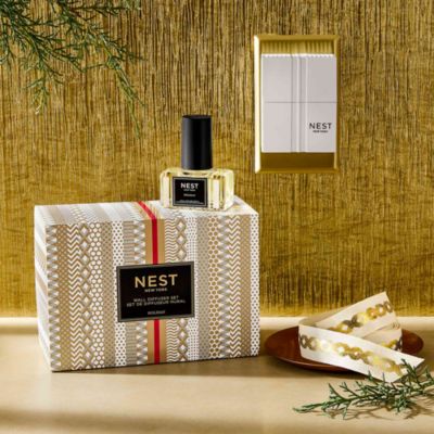 Wall Diffuser Festive Set & Holiday Refills