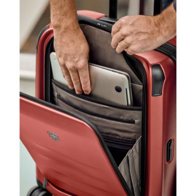 Spectra 3.0 Frequent Flyer Carry On Spinner Suitcase