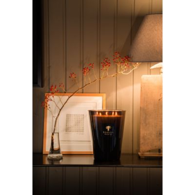 Max 24 Les Prestigieuses Cuir de Russie Candle