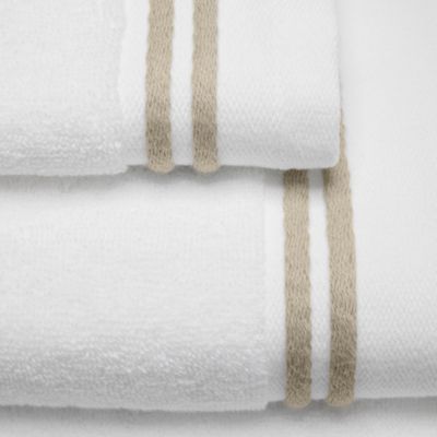 Aura Towels