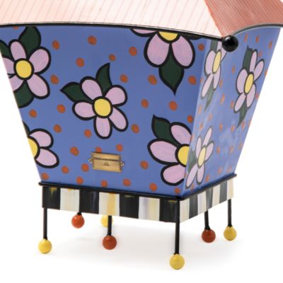 Avant Garden Birdhouse