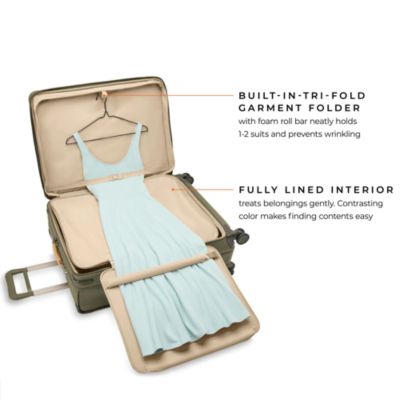 Baseline Large Expandable Spinner Suitcase