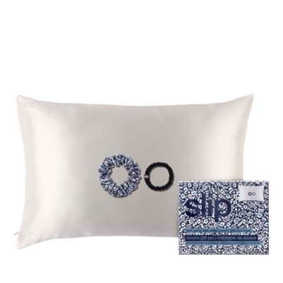 Bloomingdales slip pillowcase best sale