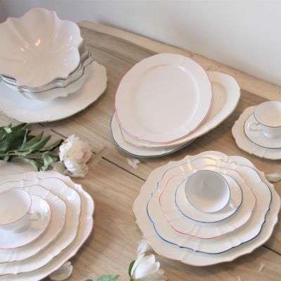 Amelie Dinnerware Collection