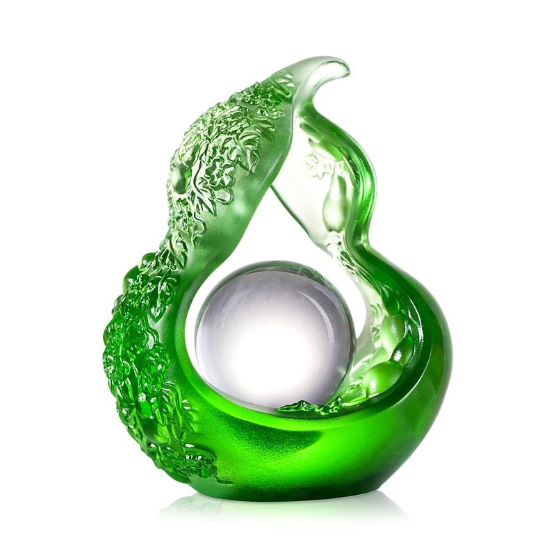 Liuli As The Good World Turns Generating Ruyi Through Fortune Crystal Figure In Green