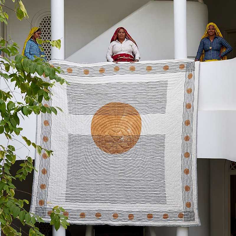 Cqc La Ascension King Quilt Set In Multi