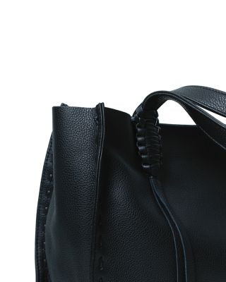 Medium Tote 23 Grained Leather