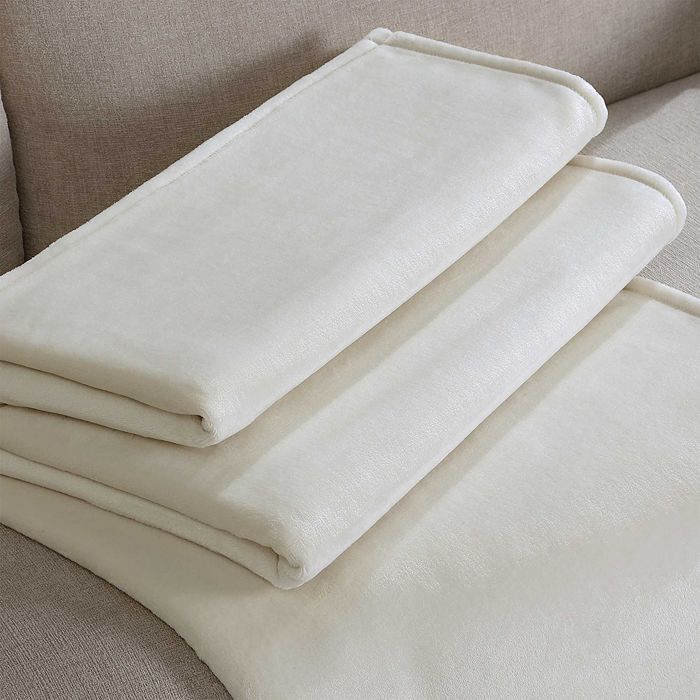 Calvin Klein Core Plush Solid Blanket, Queen In Ivory