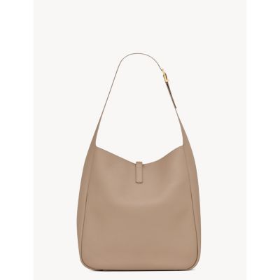 Le 5 &Agrave; 7 Supple Large Shoulder Hobo Bag in Smooth Leather