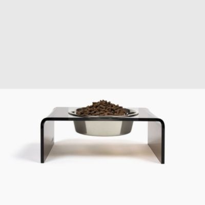 Bronze Single Bowl Pet Feeder, 2 Quart Bowl