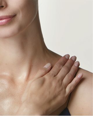 The Neck &amp; D&amp;eacute;collet&amp;eacute; Concentrate 1.7 oz.