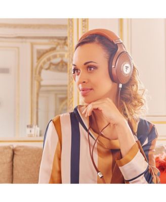 Stellia Closed-Back Circum-Aural Over-Ear Headphones (Cognac)