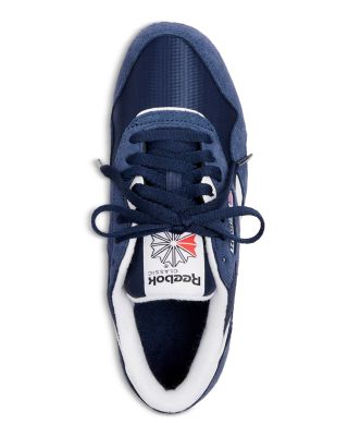 Women&#39;s Classic Low Top Sneakers