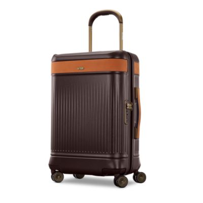 Reserve Carry On Exp Spinner Suitcase