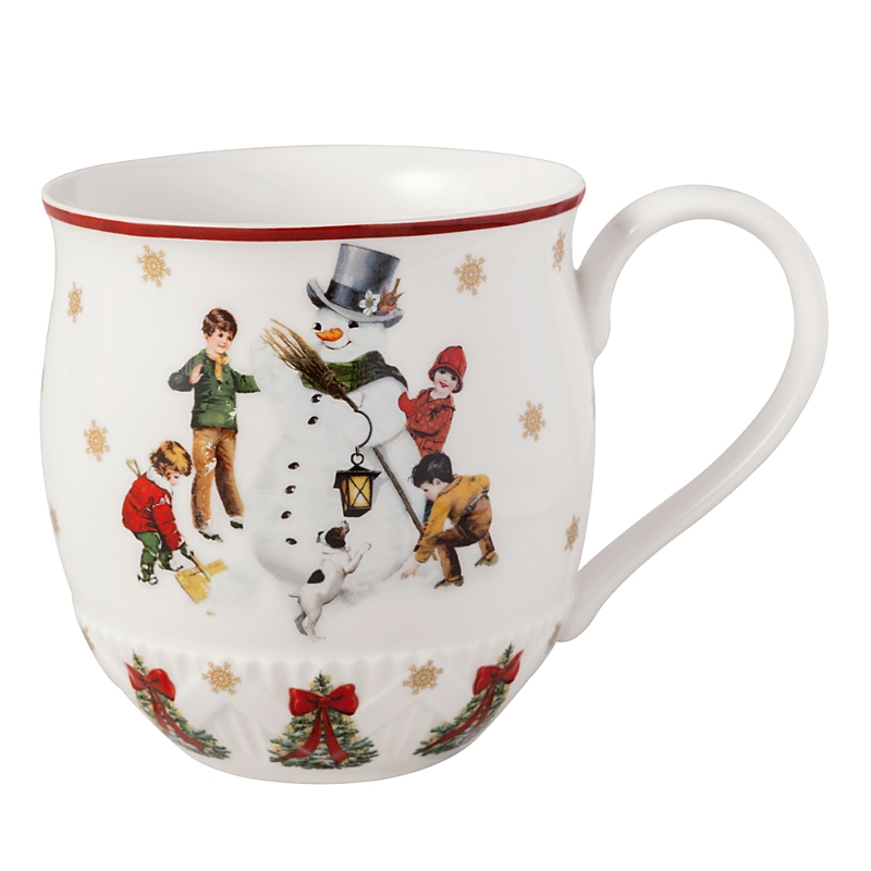 Villeroy & Boch Toy's Fantasy Mug: Building A Snowman In Multi