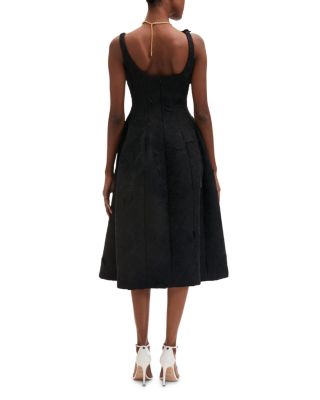 Sleeveless Scoop Neck Dress