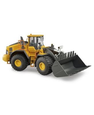 1/16 Volvo Wheel Loader - Age 2-4 Years
